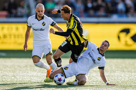 Häckens Julius Lindberg och AIKs Dino Besirovic