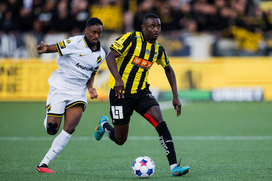 AIKs Abdihakin Ali och Häckens Brice Wembangomo