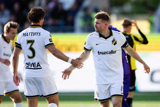 AIKs Hervé Matthys och Mads Døhr Thychosen