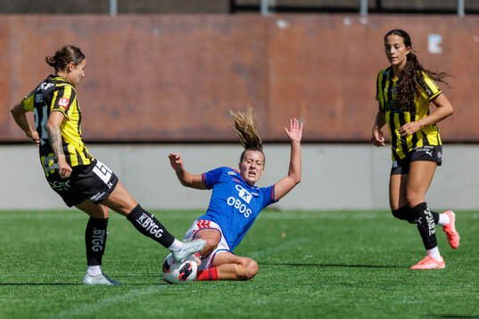 Häckens Tabitha Michelle Tindell och Vålerengas Stine