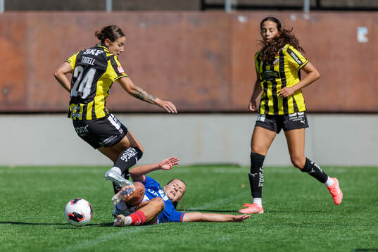 Häckens Tabitha Michelle Tindell och Vålerengas Stine
