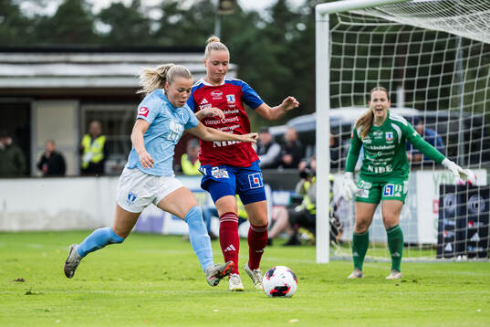 Malmö FFs Älvali Lindström och Vittsjös Kajsa Lind