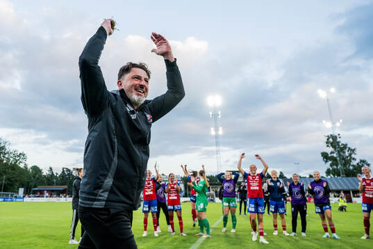 Vittsjös tränare Mladen Blagojevic jublar