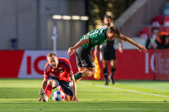 Östers Dennis Olsson och Varbergs Isak Valentin Vidjeskog