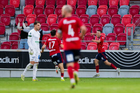 Östers Filip Olsson jublar