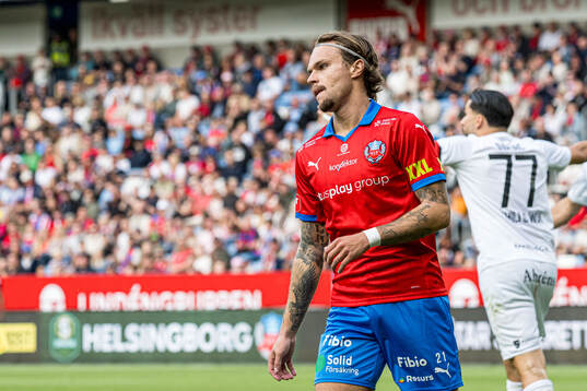 Helsingborgs Julian Larsson deppar