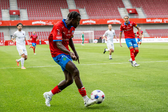 Helsingborgs Clancy Valere Biten