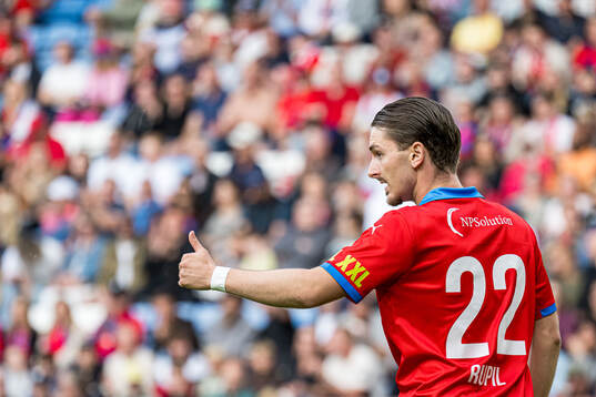 Helsingborgs Timothe Rupil jublar