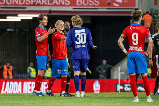 Helsingborgs Lukas Kjellnäs och Nordic Uniteds Amar Dzevlan