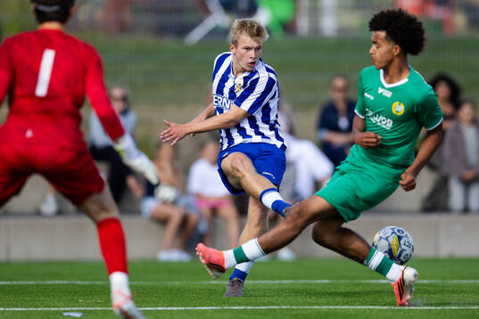 IFK Göteborgs William Andersson och Hammarbys Ison Lindsay
