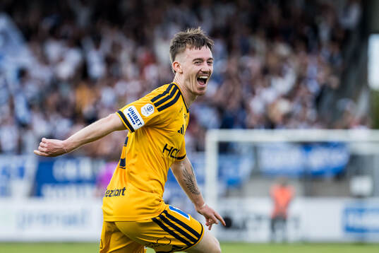 IFK Norrköpings Ryan Nelson jublar