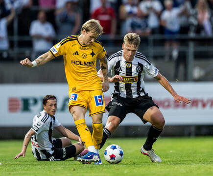 IFK Norrköpings Isak Andri Sigurgeirsson och Landskronas