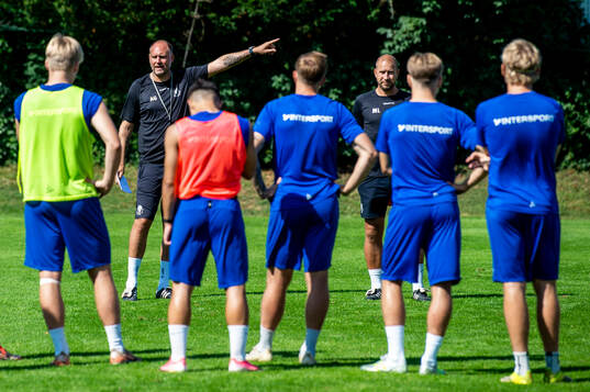 Tränare Andreas Granqvist, assisterande tränare Mattias