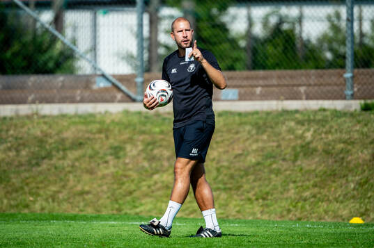 Assisterande tränare Mattias Lindström
