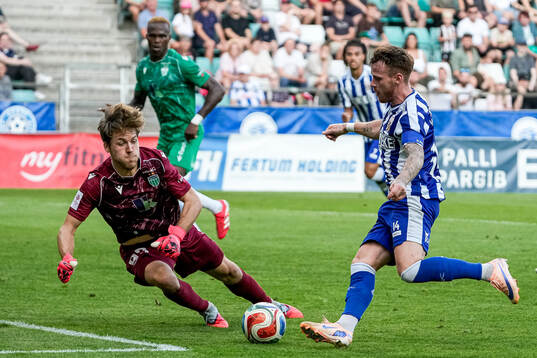 Goalkeeper Karl Vallner of Levadia Tallinn and Tobias