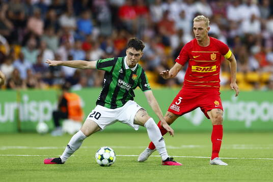 Samuel Salter of GAIS and Tobias Salquist of Nordsjälland