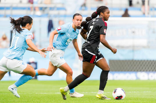 Piteås Amirah Iman Ali och Malmö FFs Vesna Milivojevic