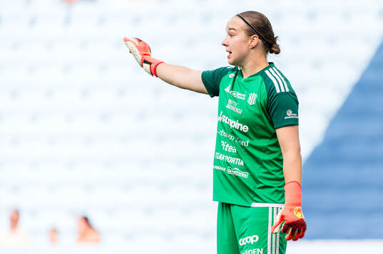 Piteås målvakt Elza Strazdina