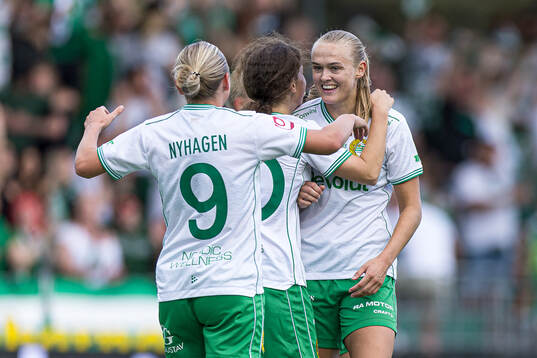 Hammarbys Elin Sørum jublar