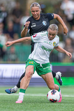 Hammarbys Mari Nyhagen och Växjö DFFs Alice Broman