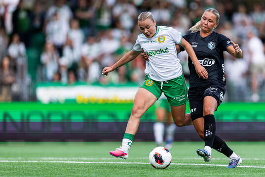 Hammarbys Mari Nyhagen och Växjö DFFs Alice Broman