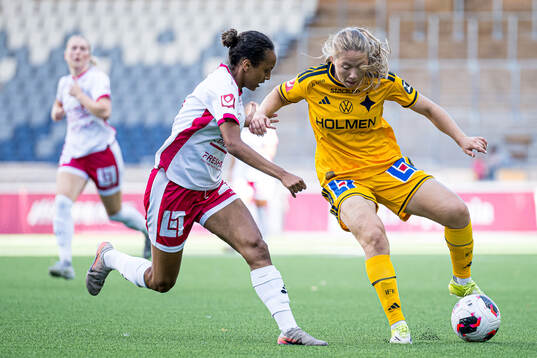IK Uppsalas Arsema Weldai och IFK Norrköpings Paula