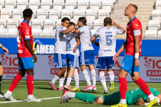 IFK Norrköpings Spelare jublar