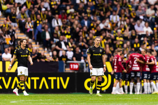 AIKs Dino Besirovic och Hervé Matthys deppar