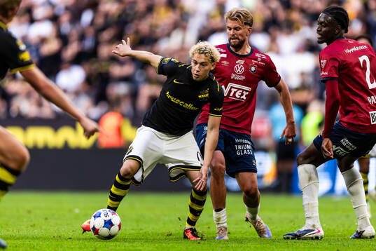 AIKs Victor Goncalves Andersson och Örgrytes William