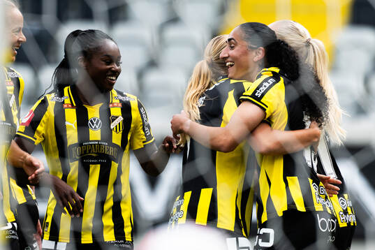 Bläddra bland fler bilder av Fotboll, Damallsvenskan, Häcken - Eskilstuna United DFF