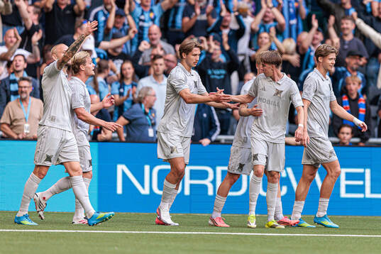 Djurgårdens Adam Ståhl jublar