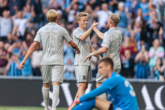 Djurgårdens Bo Hegland och Kristian Lien jublar