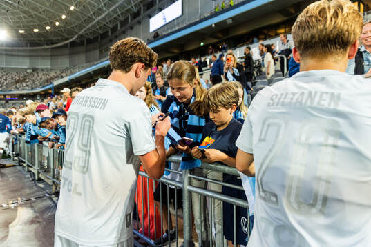 Djurgårdens Alexander Johansson och Matias Siltanen med