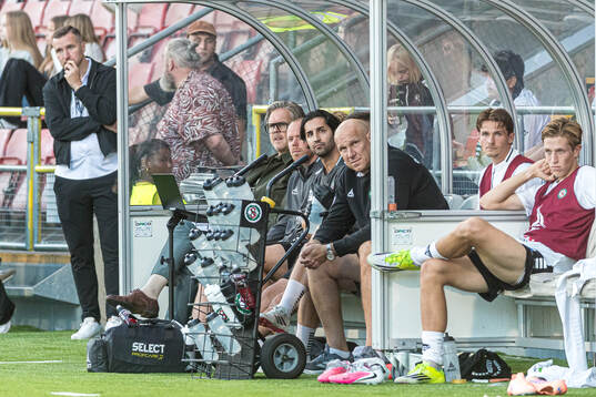 Örebros sportchef Enes Ahmetovic och tränare Rikard