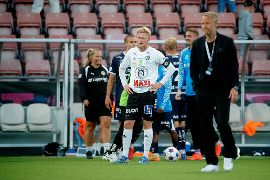 Örebros Karl Holmberg deppar