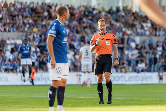 Domare Kristoffer Karlsson