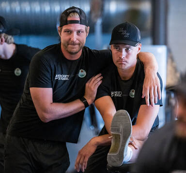 Linus Sandin  och målvakt Calle Clang