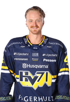HV71s Riley Woods
