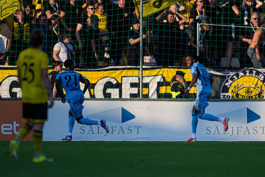 Suleiman Camara Sanneh and Manasse Kianga of Slovan