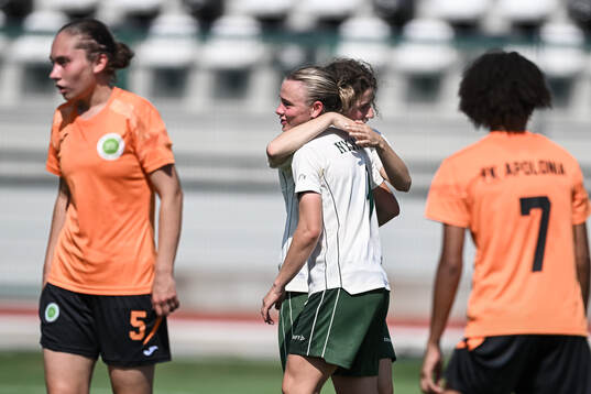 Mari Nyhagen Rosendal of Hammarby celebrates