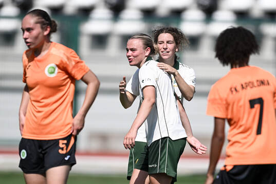 Mari Nyhagen Rosendal of Hammarby celebrates