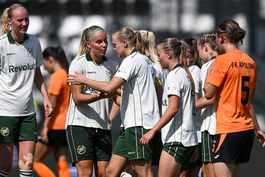 Elin Sørum of Hammarby celebrates