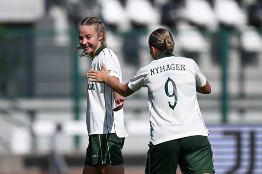 Mathilde Janzen of Hammarby celebrates