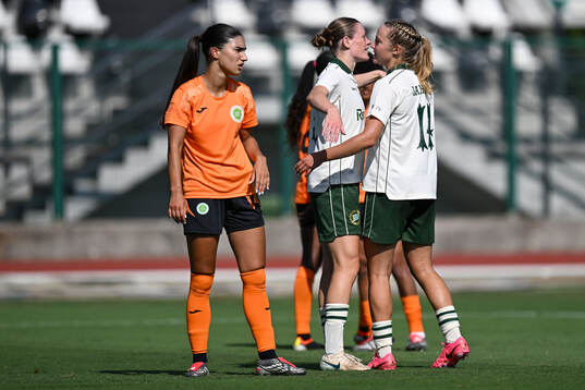 Mathilde Janzen of Hammarby celebrates