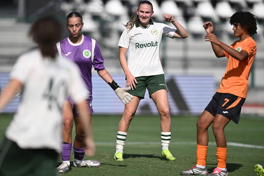 Vilde Haslund of Hammarby celebrates