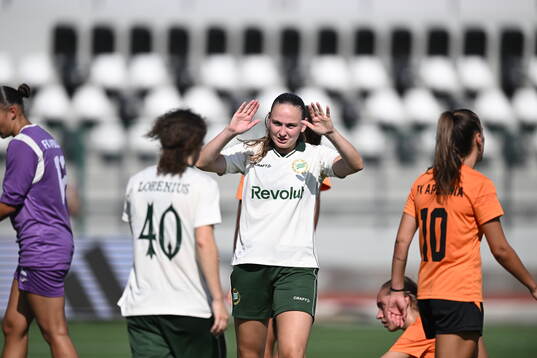 Vilde Haslund of Hammarby celebrates