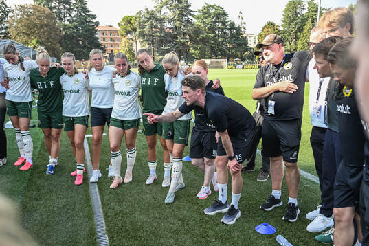 Head coach William Strömberg of Hammarby  celebrates