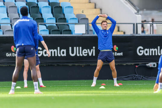 Bläddra bland fler bilder av Football, Gent press conference and training