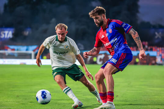 Victor Lind of Hammarby and Jean Carlos Silva of Rakow