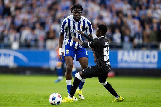 Rockson Yeboah of IFK Göteborg and El Hadji Seck of Gent